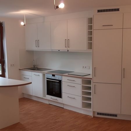 Wohnraummöbel